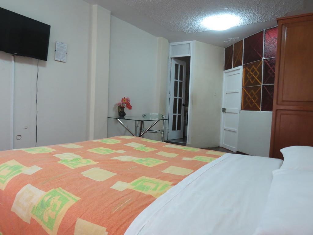 Residencial El Sol De Los Pinos Bed and Breakfast Trujillo Zewnętrze zdjęcie
