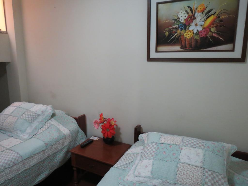 Residencial El Sol De Los Pinos Bed and Breakfast Trujillo Zewnętrze zdjęcie
